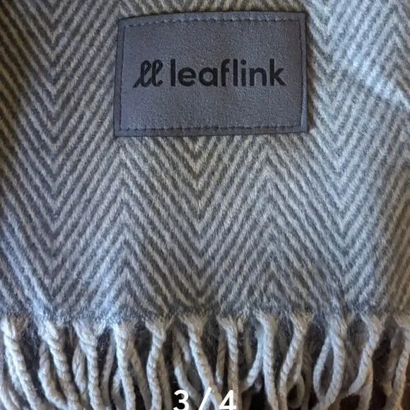 KANATA Herringbone Throw 50" X 60" NEW - Picture 3 of 4